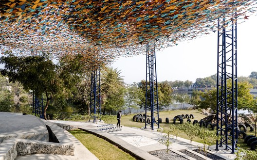 Evolving Urban Playgrounds: 5 Design Strategies and 31 Projects Around the Globe - Image 11 of 39