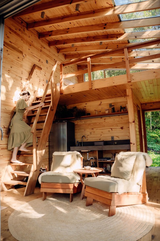 Solena Cabin - Mata / Desterro Arquitetos - Interior Photography, Living Room, Wood, Stairs, Beam, Chair