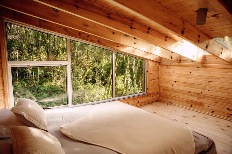 Cabana Solena - Mata / Desterro Arquitetos - Fotografia de Interiores, Dormitório, Madeira, Cama