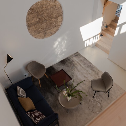 江山度假木屋 / NOTA Architects - 室内图, 木头, 桌子, 沙发, 椅子, 灯