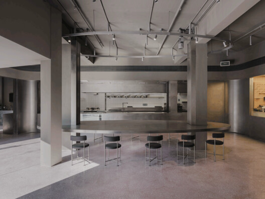 BizyBoy / Studio Profile - Interior Photography, Kitchen, Lighting, Glass, Chair