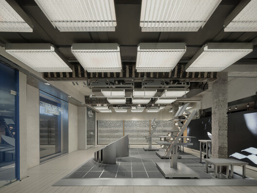 ADIDAS ORIGINALS 安福 322 旗舰店 / 東木筑造 + TO ACC - 室内图