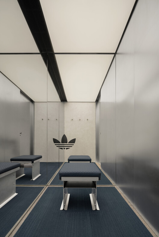 ADIDAS ORIGINALS 安福 322 旗舰店 / 東木筑造 + TO ACC - 室内图, 起居室