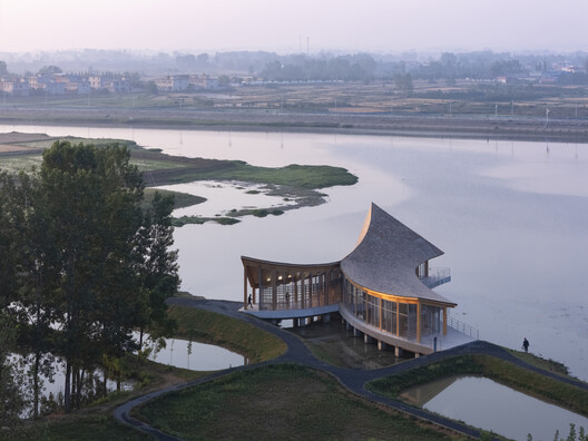 The Driftwood Village Center / Primary Architects