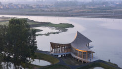 Centro Driftwood Village / Primary Architects