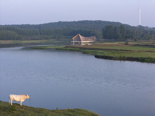The Driftwood Village Center / Primary Architects - Exterior Photography, Waterfront