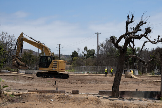 AI-Powered Robotics Support Rebuilding Homes in Los Angeles Fire Zones - Image 12 of 16