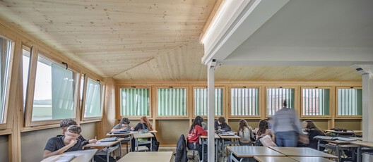 Escola Santa Eulàlia de Cornellà / Sau Taller d'Arquitectura Escola Santa Eulàlia de Cornellà / Sau Taller d'Arquitectura - Fotografia de Interiores, Madeira