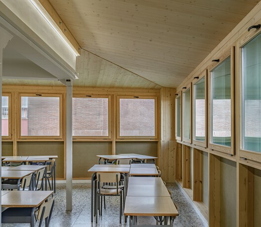 Escola Santa Eulàlia de Cornellà / Sau Taller d'Arquitectura Escola Santa Eulàlia de Cornellà / Sau Taller d'Arquitectura - Fotografia de Interiores, Sala de Jantar, Madeira, Viga