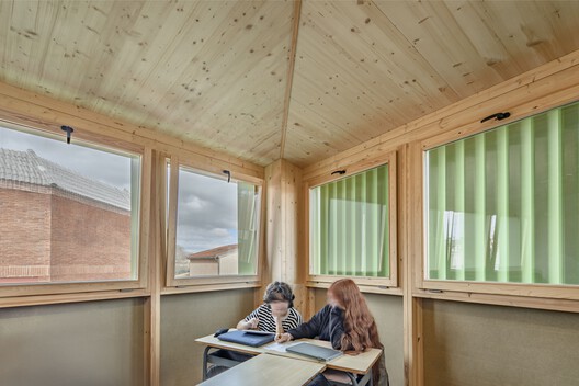 Escola Santa Eulàlia de Cornellà / Sau Taller d'Arquitectura Escola Santa Eulàlia de Cornellà / Sau Taller d'Arquitectura - Fotografia de Interiores, Madeira