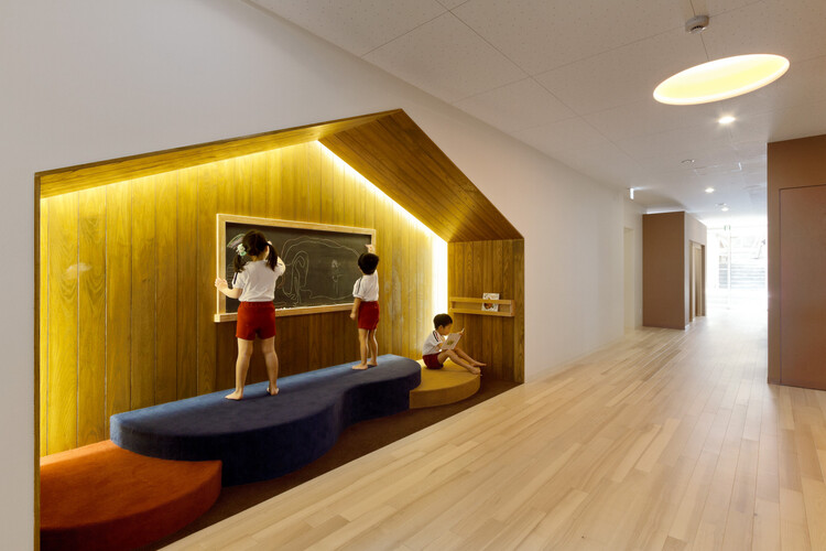 The Built Environment as a Third Teacher: Architectural Play in Japanese and Chinese Kindergartens - Image 7 of 11