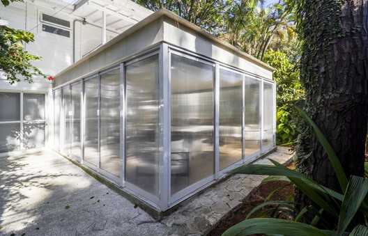 Agência Oito TM / André Ávila Arquitetura Agência Oito TM / André Ávila Arquitetura - Fotografia de Exterior, Vidro