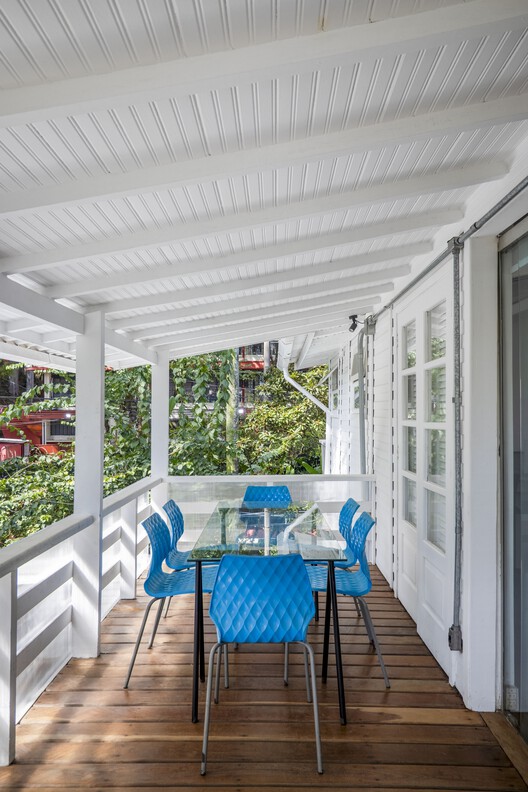 Agência Oito TM / André Ávila Arquitetura Agência Oito TM / André Ávila Arquitetura - Fotografia de Interiores, Madeira, Cadeira, Mesa, Porta, Vidro, Terraço