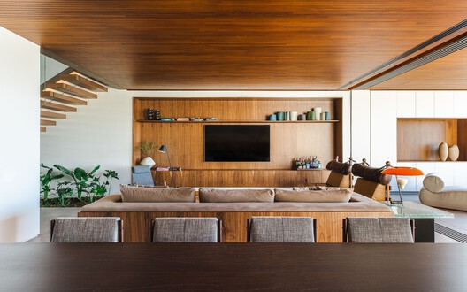 JF Residence / kg studio - Interior Photography, Living Room, Wood, Table, Sofa, Chair, Lighting