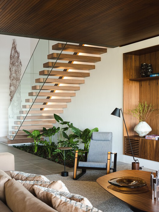 JF Residence / kg studio - Interior Photography, Wood, Lighting, Table, Chair