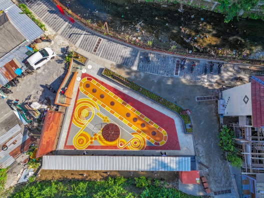 Inclusive Playgrounds: Every Body Can Play Through Architecture - Image 5 of 17