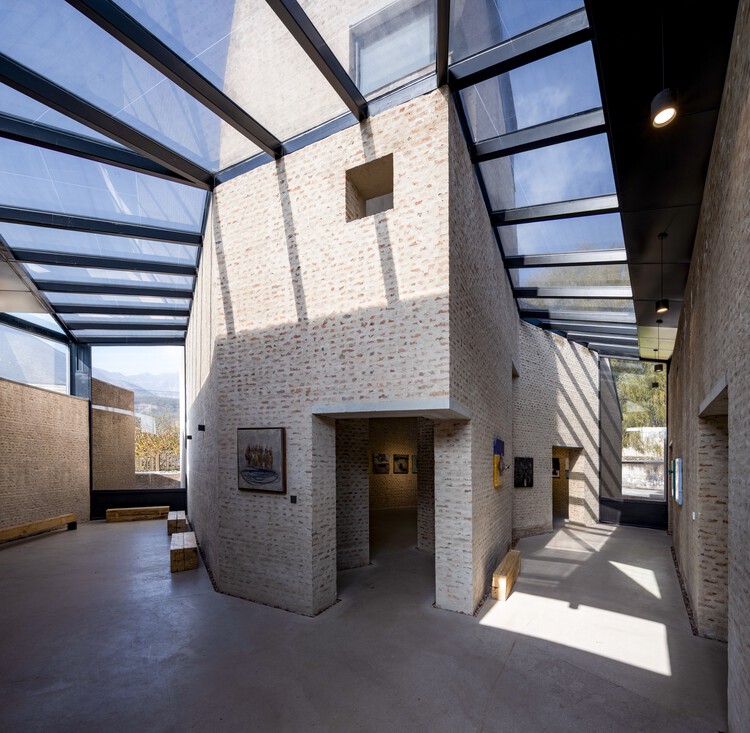 Centro Comunitario de la Aldea West Wusutu / Zhang Pengju - Imagen 4 de 47