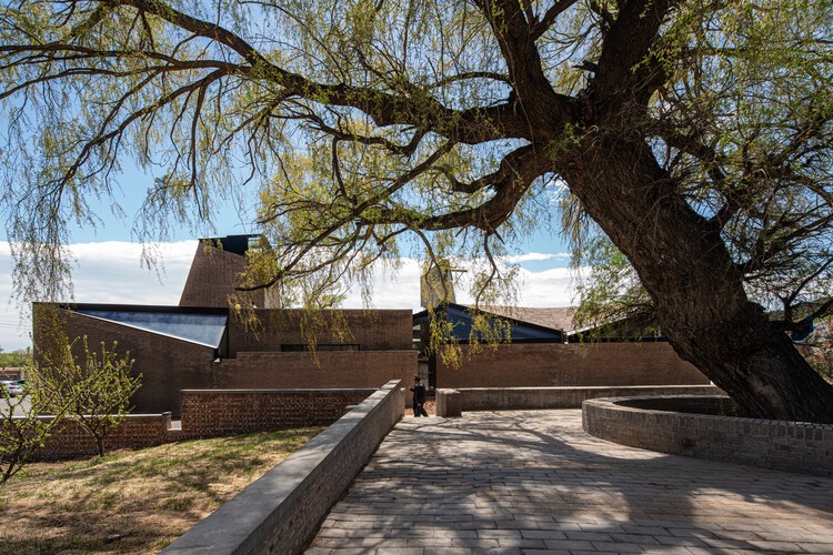 Centro Comunitario de la Aldea West Wusutu / Zhang Pengju - Imagen 16 de 47