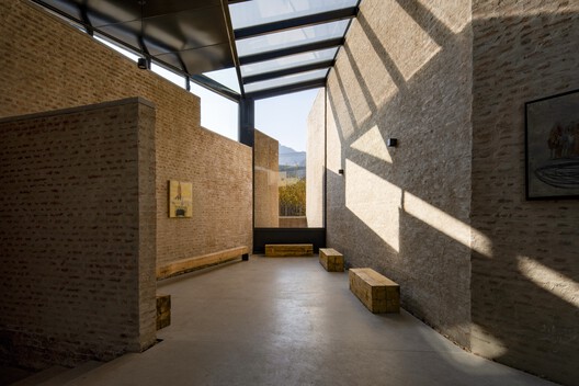 West Wusutu Village Community Center / Zhang Pengju - Interior Photography, Brick