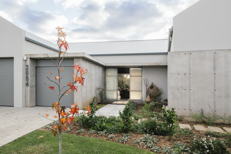 Parys House / Nadine Engelbrecht Architect - Image 1 of 20