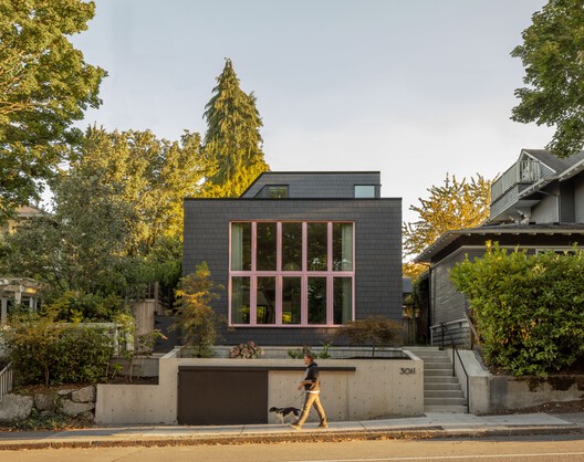 Pho Bac House / SHED Architecture & Design