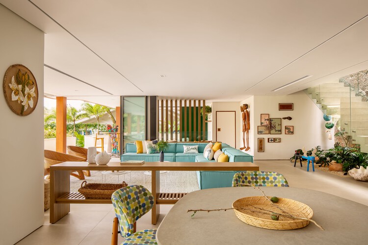 Casa Renda / André Luque - Fotografia de Interiores, Madeira, Mesa, Cadeira