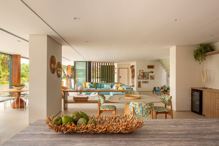 Casa Renda / André Luque - Fotografia de Interiores, Madeira, Mesa, Cadeira