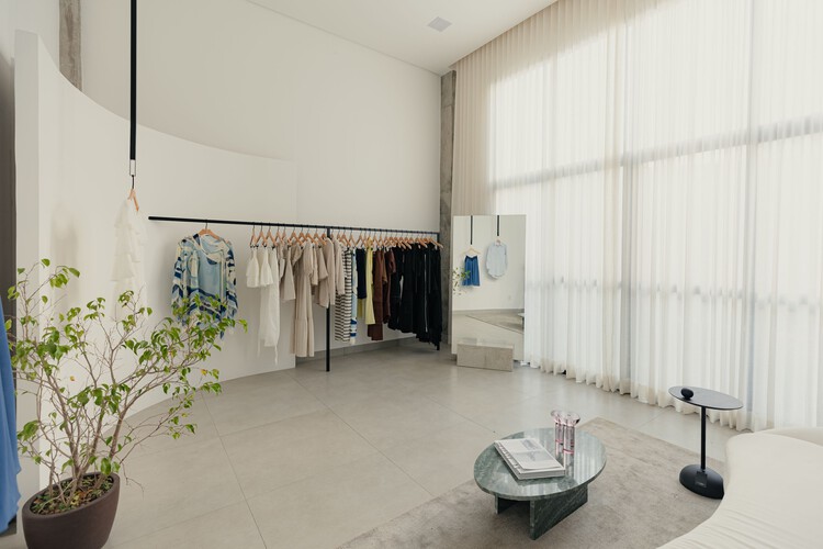 Loja Studio By Letícia Lage / Dhar Arquitetura - Fotografia de Interiores, Armário