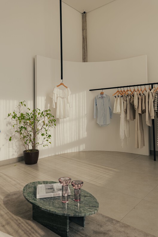 Loja Studio By Letícia Lage / Dhar Arquitetura - Fotografia de Interiores, Armário