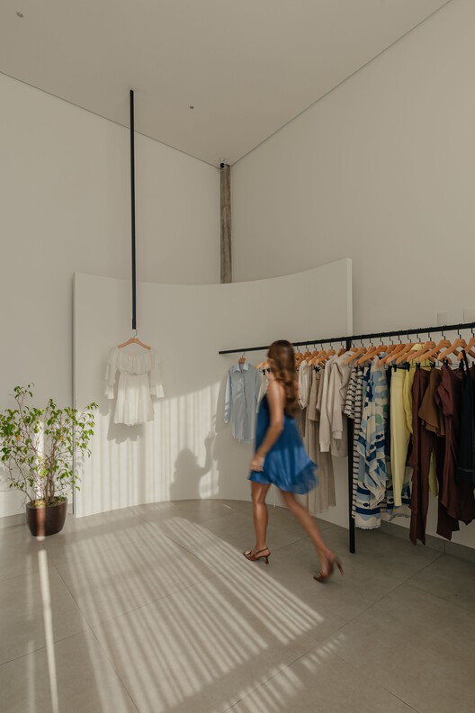 Loja Studio By Letícia Lage / Dhar Arquitetura - Fotografia de Interiores, Armário