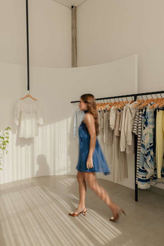 Loja Studio By Letícia Lage / Dhar Arquitetura - Fotografia de Interiores, Armário