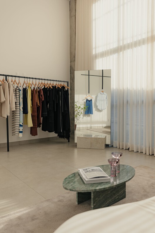 Loja Studio By Letícia Lage / Dhar Arquitetura - Fotografia de Interiores, Armário