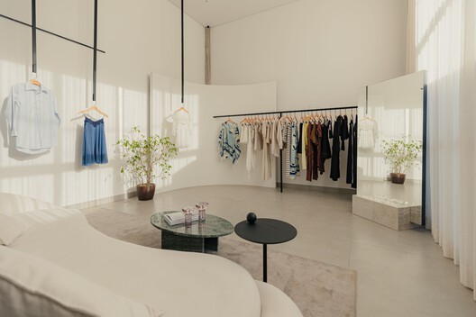 Loja Studio By Letícia Lage / Dhar Arquitetura - Fotografia de Interiores, Armário