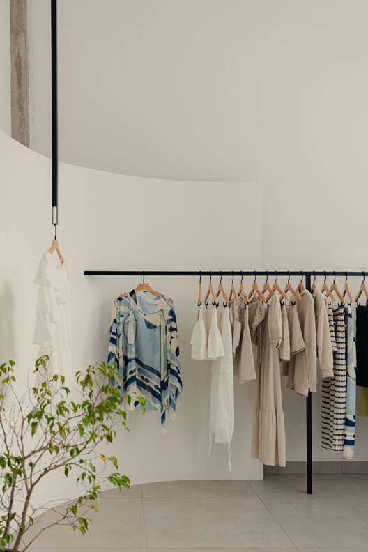 Loja Studio By Letícia Lage / Dhar Arquitetura - Fotografia de Interiores, Armário