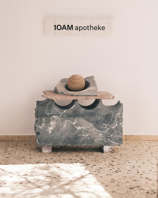 Concept Store & Bar 1OAM apotheke / Studio Andrew Trotter + Eva Papadaki - Concrete