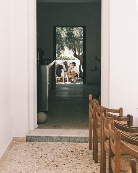 Concept Store & Bar 1OAM apotheke / Studio Andrew Trotter + Eva Papadaki - Interior Photography, Wood, Concrete