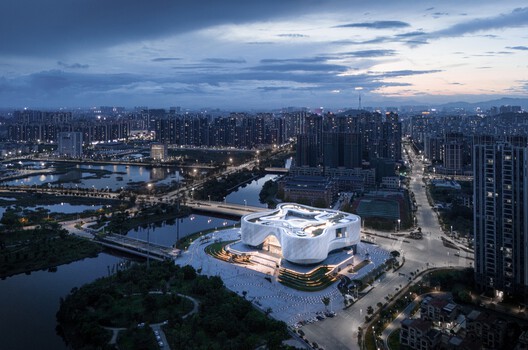 Yangjiang Cultural Center / Architectural Design & Research Institute of SCUT + Yifang Design Group - Exterior Photography, Cityscape