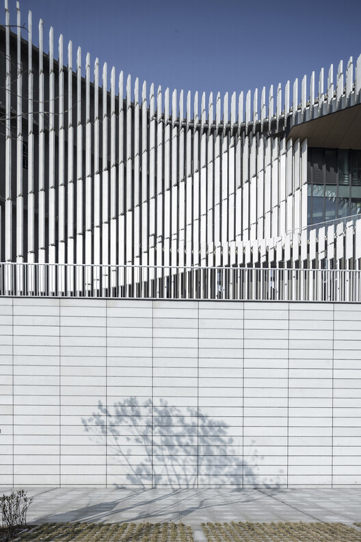 Yangjiang Cultural Center / Architectural Design & Research Institute of SCUT + Yifang Design Group - Exterior Photography