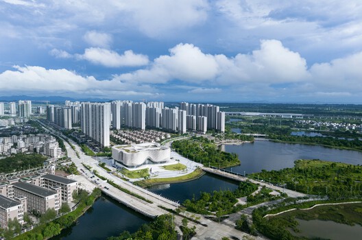Yangjiang Cultural Center / Architectural Design & Research Institute of SCUT + Yifang Design Group - Exterior Photography, Cityscape