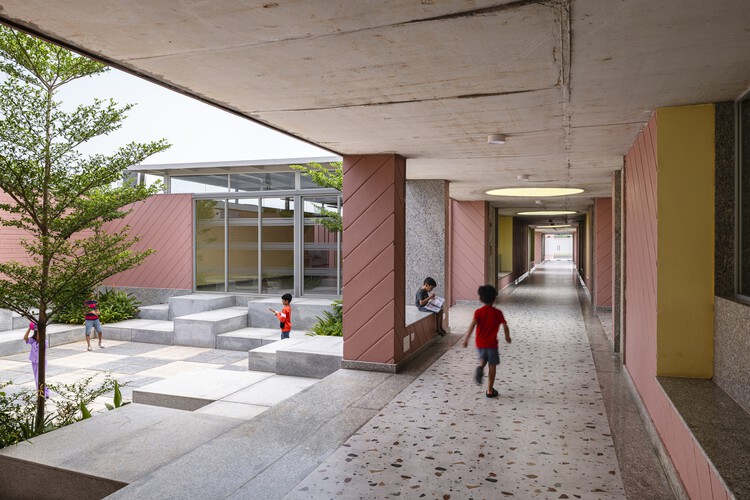 阿维尼亚校园 / Spacefiction studio - 室内图, 具体的