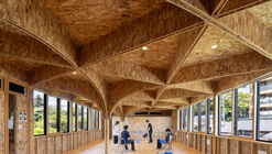 Oficina entre la Brisa/ Furumori Koichi architectural design studio+Daiki Kuwahara