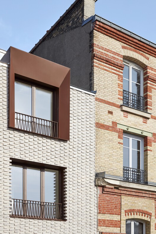 Un Toit - Parisian Residence / Atelier du Pont - Exterior Photography, Brick, Balcony