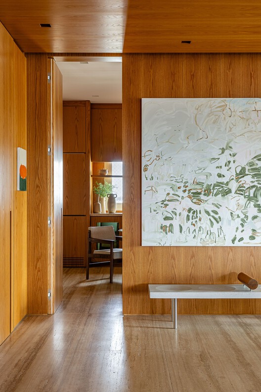 AEG/Studio Apartment MEMM - óptica interior, madera, puertas, sillas