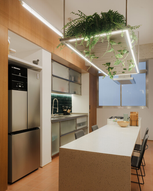 Apartamento edificio Cenicienta / QWE Studio - Fotografía interior, Cocina, Iluminación