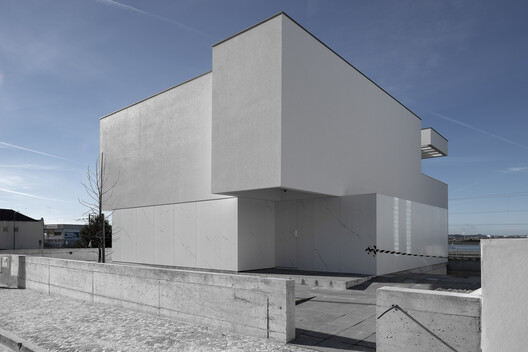 Uma Casa Pátio / NPS Arquitectos - Imagem 7 de 31