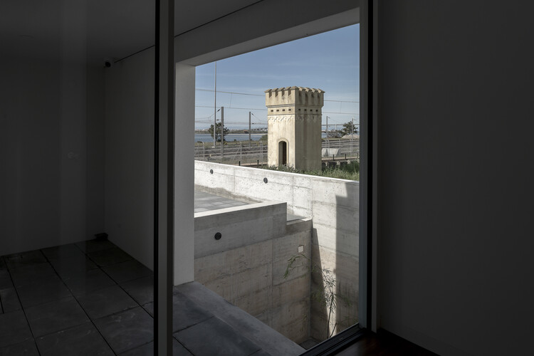 Uma Casa Pátio / NPS Arquitectos - Imagem 24 de 31