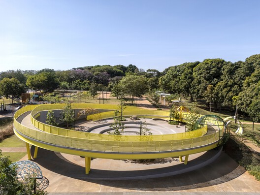 Praça Universitária / Florentino Arquitetura Paisagística - Imagem 1 de 22