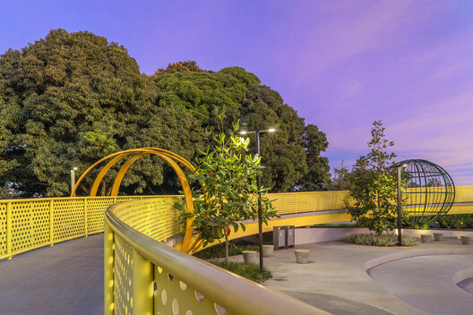 Praça Universitária / Florentino Arquitetura Paisagística - Imagem 18 de 22