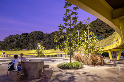 Praça Universitária / Florentino Arquitetura Paisagística - Fotografia de Exterior