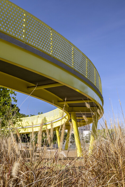 Piazza University/Florence Architectural Landscape - Imágenes 2 en total 22